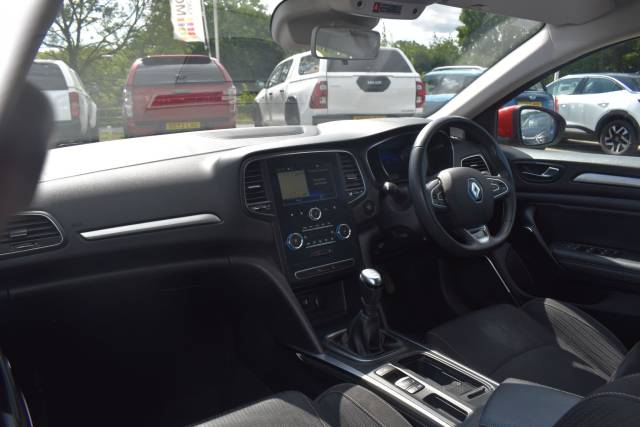 2019 Renault Megane 1.3 TCe Iconic Sport Tourer Euro 6 (s/s) 5dr