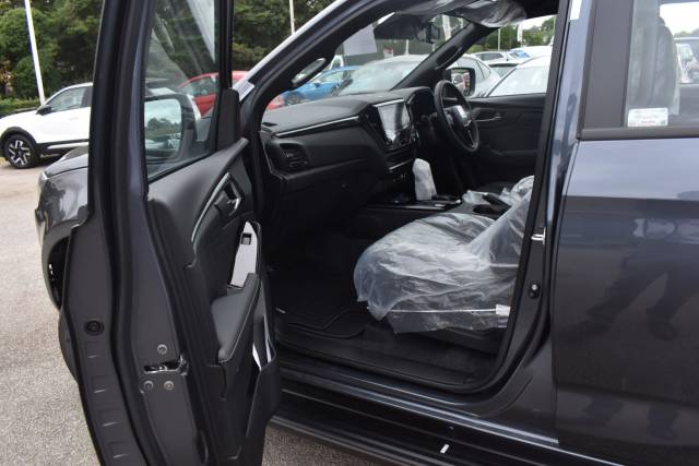 2025 Isuzu D-max 1.9 TD V-Cross Pickup Double Cab 4dr Diesel Auto 4WD Euro 6 (s/s) (164 ps)