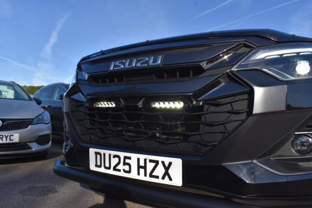2025 Isuzu D-max 1.9 TD V-Cross Auto 4WD Euro 6 (s/s) 4dr