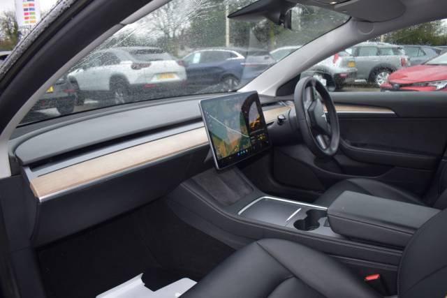 2021 Tesla Model 3 Standard Range Plus Auto RWD 4dr