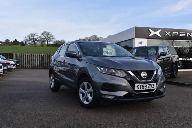 Nissan Qashqai 1.3 DIG-T Acenta Premium Euro 6 (s/s) 5dr SUV Petrol Grey