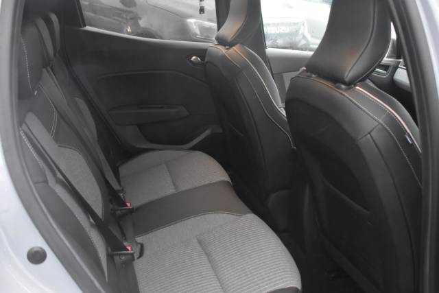 2024 Renault Clio 1.6 E-TECH techno Auto Euro 6 (s/s) 5dr