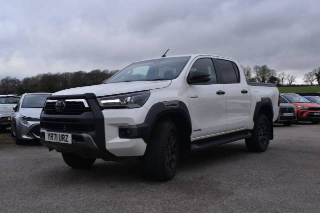 2021 Toyota Hilux 2.8 D-4D Invincible X 4WD Euro 6 (s/s) 4dr