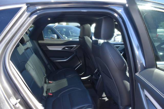 2022 Jaguar F-Pace 2.0 P250i R-Dynamic SE Auto AWD Euro 6 (s/s) 5dr