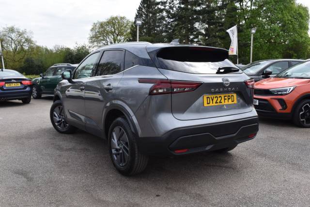 2022 Nissan Qashqai 1.3 DIG-T MHEV Acenta Premium Euro 6 (s/s) 5dr
