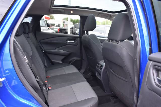 2022 Nissan Qashqai 1.3 DIG-T MHEV N-Connecta Euro 6 (s/s) 5dr
