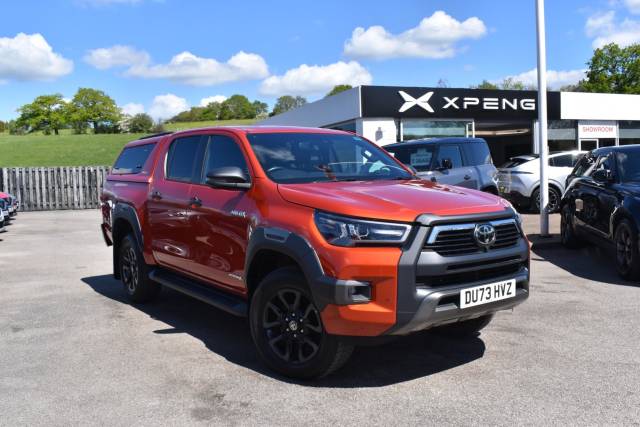 Toyota Hilux 2.8 D-4D Invincible X Auto 4WD Euro 6 (s/s) 4dr Pickup Diesel Orange