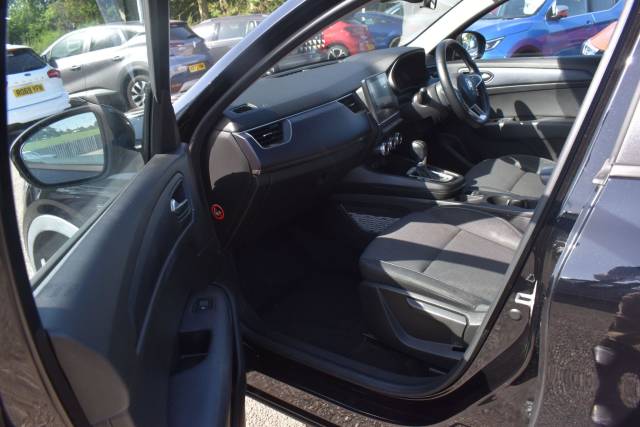 2022 Renault Arkana 1.6 E-TECH Iconic Auto 2WD Euro 6 (s/s) 5dr