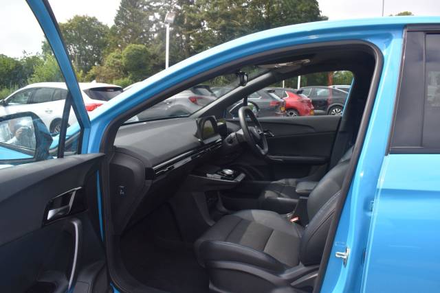 2023 MG MG 4 64kWh Trophy Long Range Auto 5dr