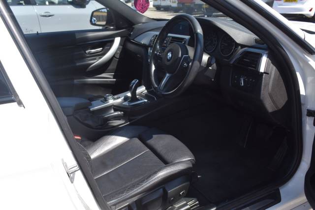 2018 BMW 3 Series 2.0 320i M Sport Shadow Edition Touring Auto Euro 6 (s/s) 5dr