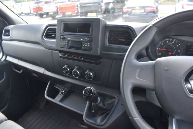 2023 Renault Master 2.3 dCi 35 Business+ FWD LWB Medium Roof Euro 6 4dr