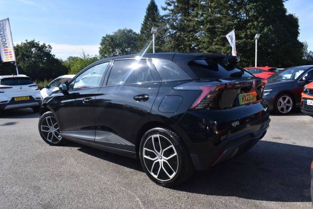 2023 MG MG 4 64kWh Trophy Long Range Auto 5dr