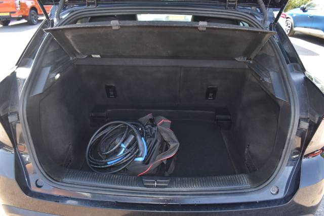 2023 MG MG 4 64kWh Trophy Long Range Auto 5dr