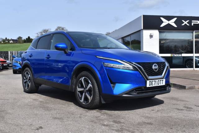 Nissan Qashqai 1.3 DIG-T MHEV Premiere Edition Euro 6 (s/s) 5dr SUV Hybrid Blue
