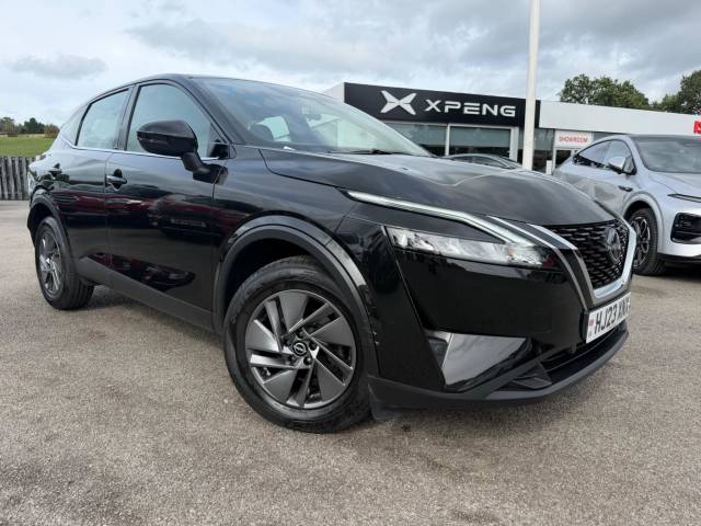 Nissan Qashqai 1.3 DIG-T MHEV Acenta Premium Euro 6 (s/s) 5dr SUV Hybrid Black