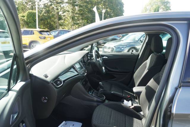 2019 Vauxhall Astra 1.4i Turbo SRi Euro 6 5dr