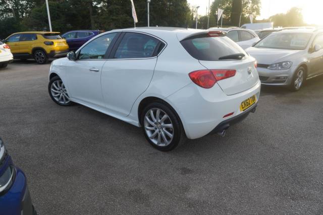 2013 Alfa Romeo Giulietta 2.0 JTDM-2 Veloce Hatchback 5dr Diesel TCT Euro 5 (s/s) (170 bhp)