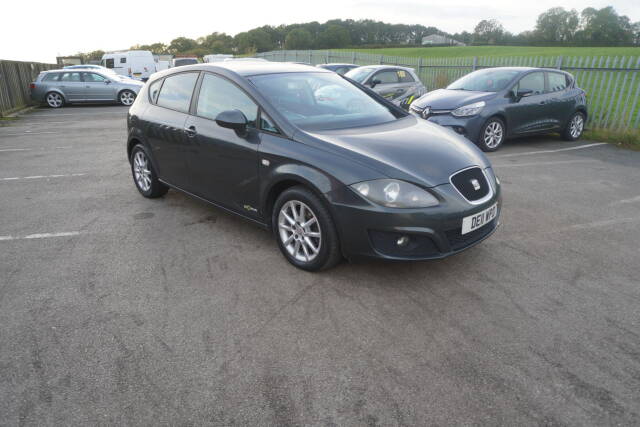 SEAT Leon 1.6 TDI CR SE Copa Hatchback 5dr Diesel Manual Euro 5 (s/s) (105 ps) Hatchback Diesel Grey